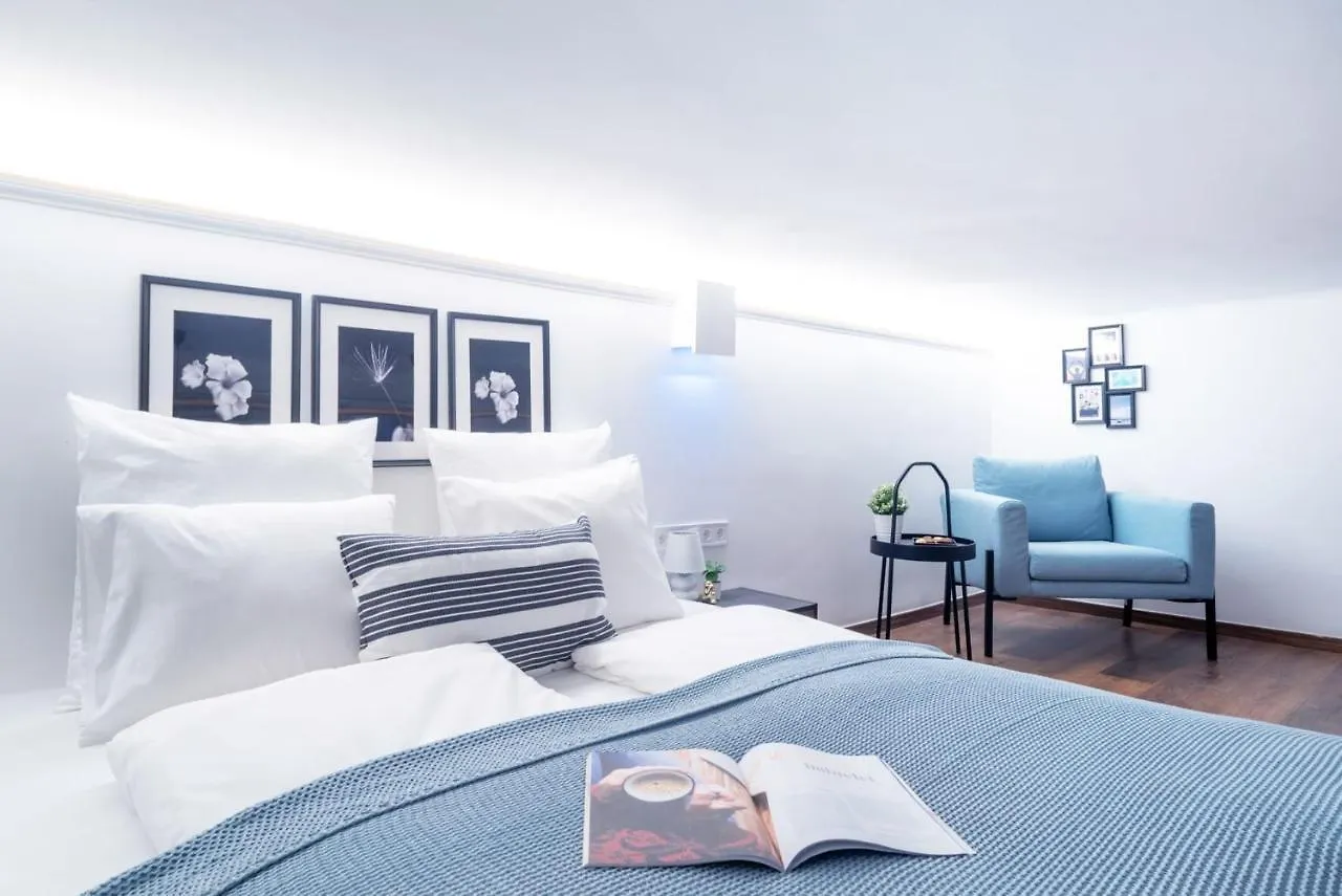 Welcoming Modern Apartment In The Center Budapest